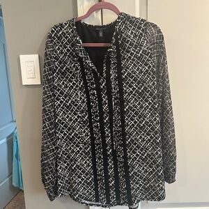 WHITE HOUSE BOLACK MARKET JERSEY TOP